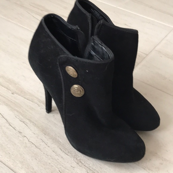Never worn Black Guess Booties - Picture 3 of 7